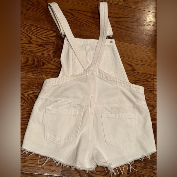 BLANKNYC Overall Shorts - Picture 2 of 6